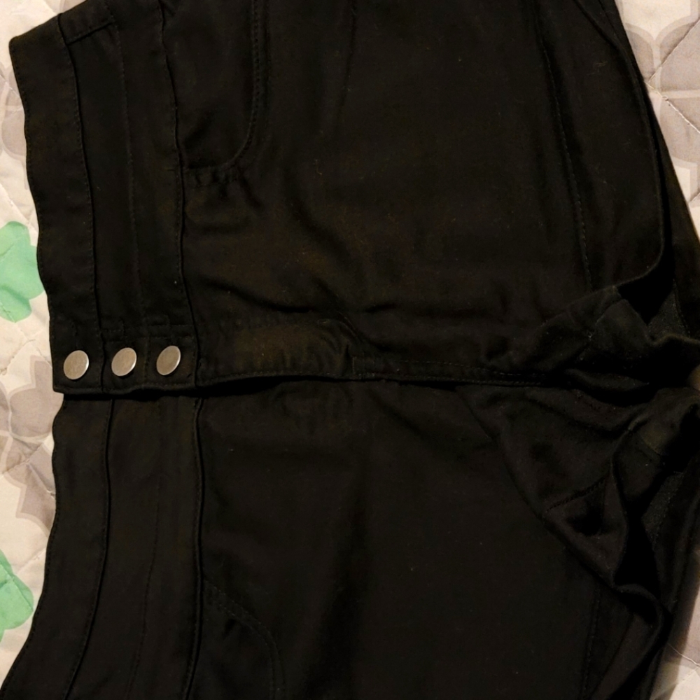 Tinseltown Black Hi-Waist Button fly shorts size 13